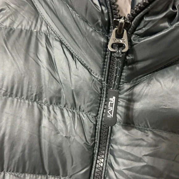 TUMI pax Charcoal Puffer Jacket - Picture 3 of 12